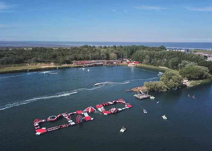 Yacht Im Schiffehaus * Schillig